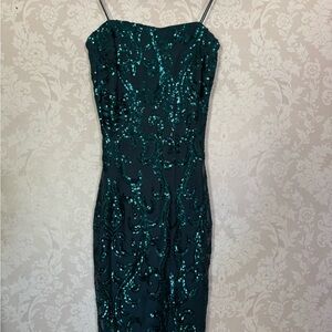Elegant Green Sequin Dress
